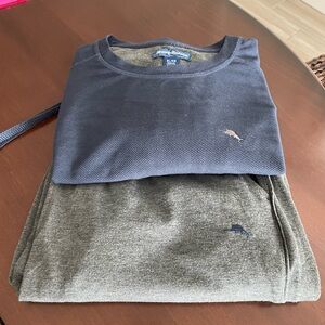 Men’s 2 piece Tommy Bahama PJ’s Navy shirt
Gray pants. XL